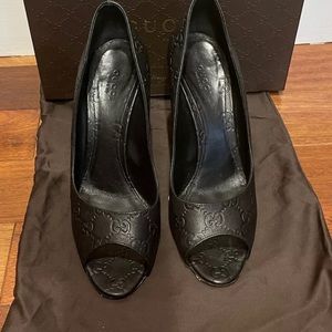 Gucci Peep Toe Heels Size 40.5